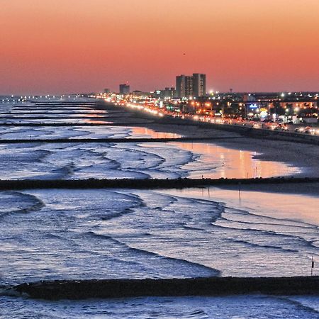 Beachfront Haven 갤버스턴 외부 사진